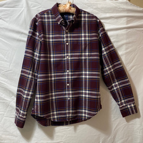 American Eagle Outfitters Other - American Eagle Men’s Burgundy Plaid Flannel - Long Sleeve - Medium